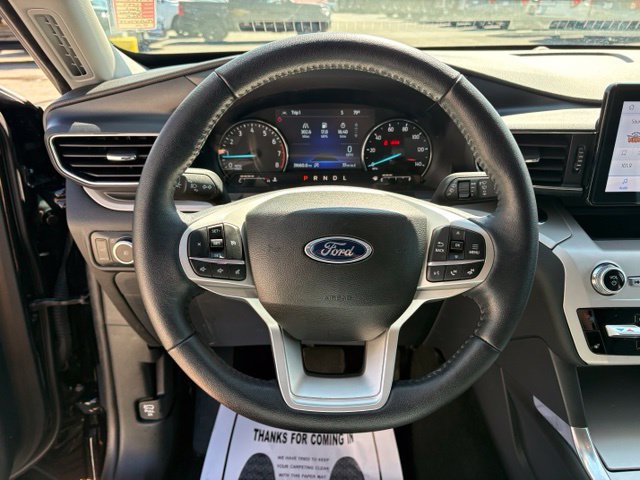 Used 2023 Ford Explorer XLT w/ Equipment Group 202A AWD/4WD image 16
