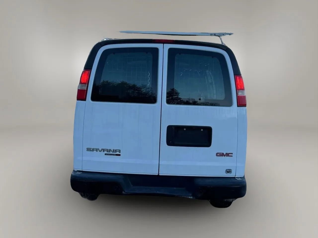 Used 2013 GMC Savana 1500 AWD image 4