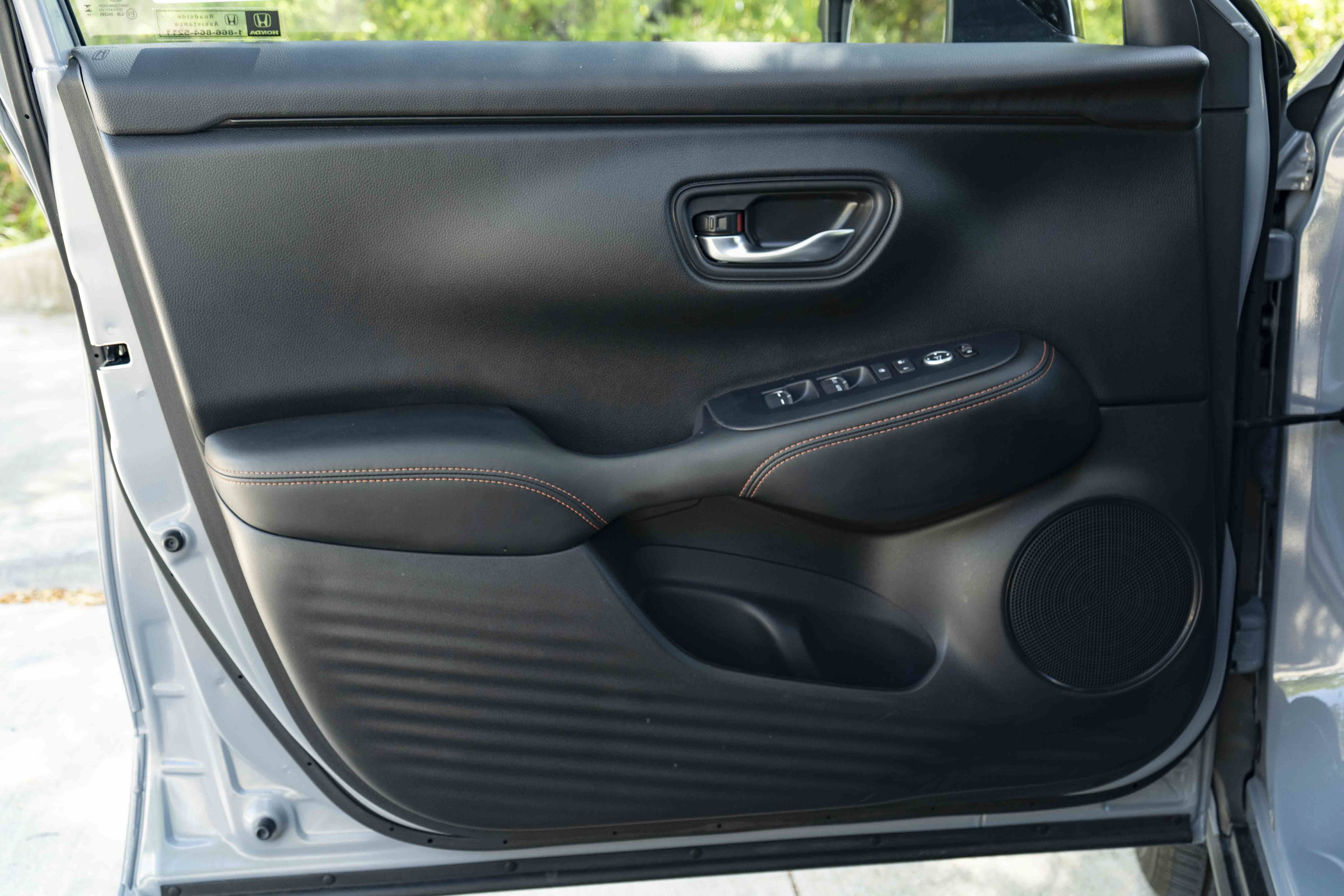 Certified 2025 Honda HR-V Sport image 37