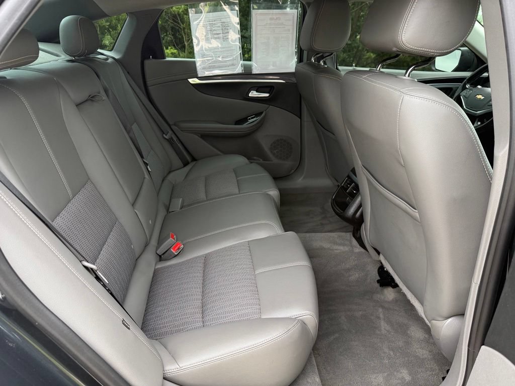 Used 2018 Chevrolet Impala LT FWD image 13