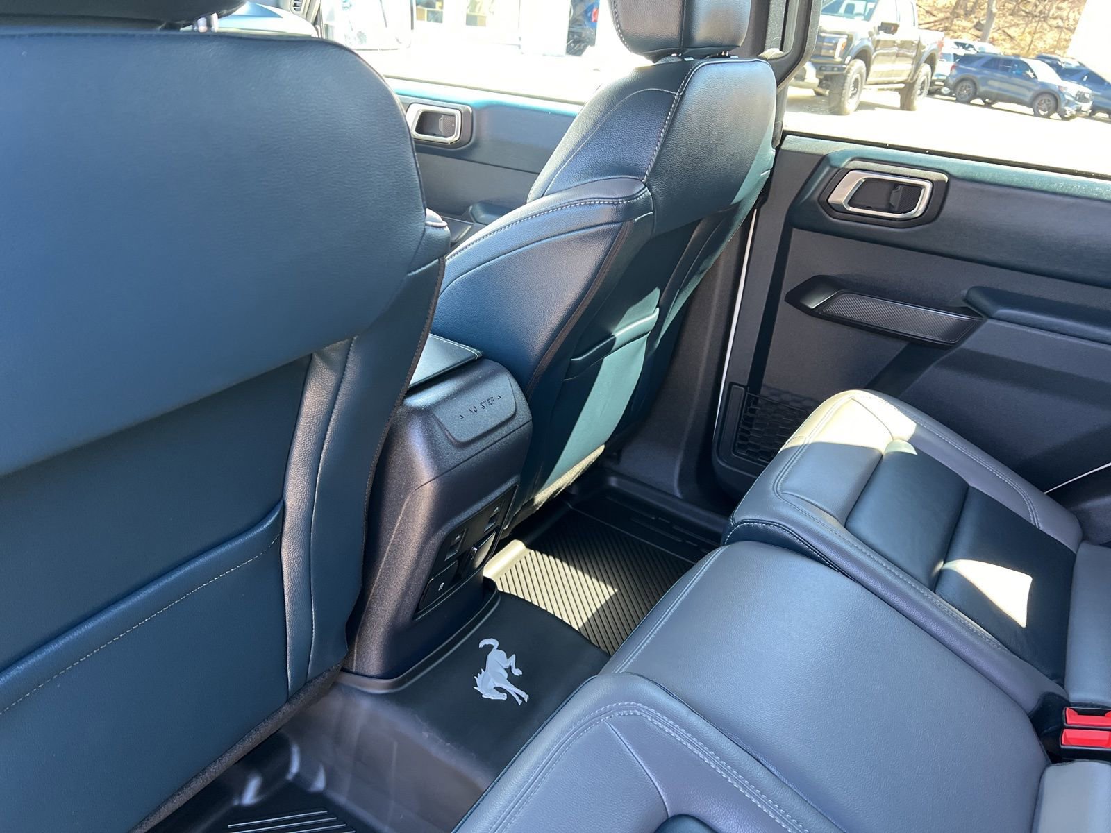 Used 2024 Ford Bronco Outer Banks image 17