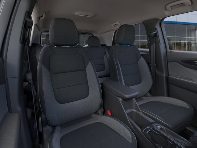 Used 2025 Chevrolet TrailBlazer LS w/ LS Convenience Package AWD/4WD image 16