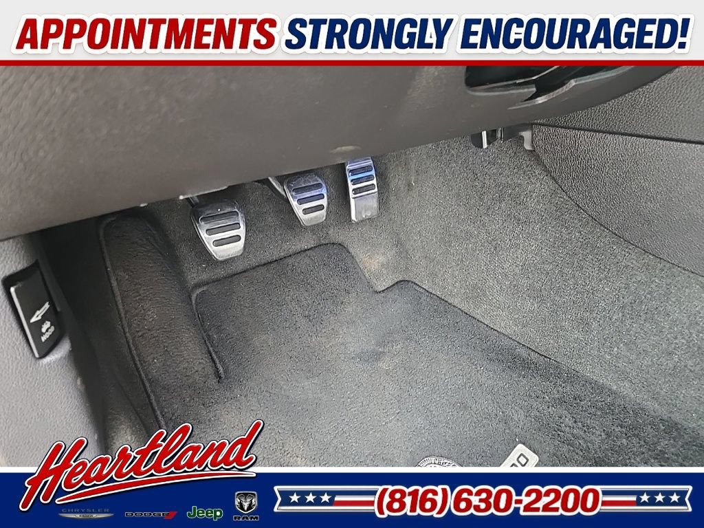 Used 2013 Ford Mustang Shelby GT500 RWD image 45