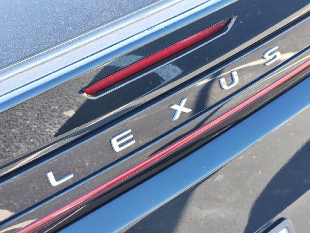 Used 2023 Lexus RZ 450e Premium w/ Accessory Package (2T) AWD/4WD image 9