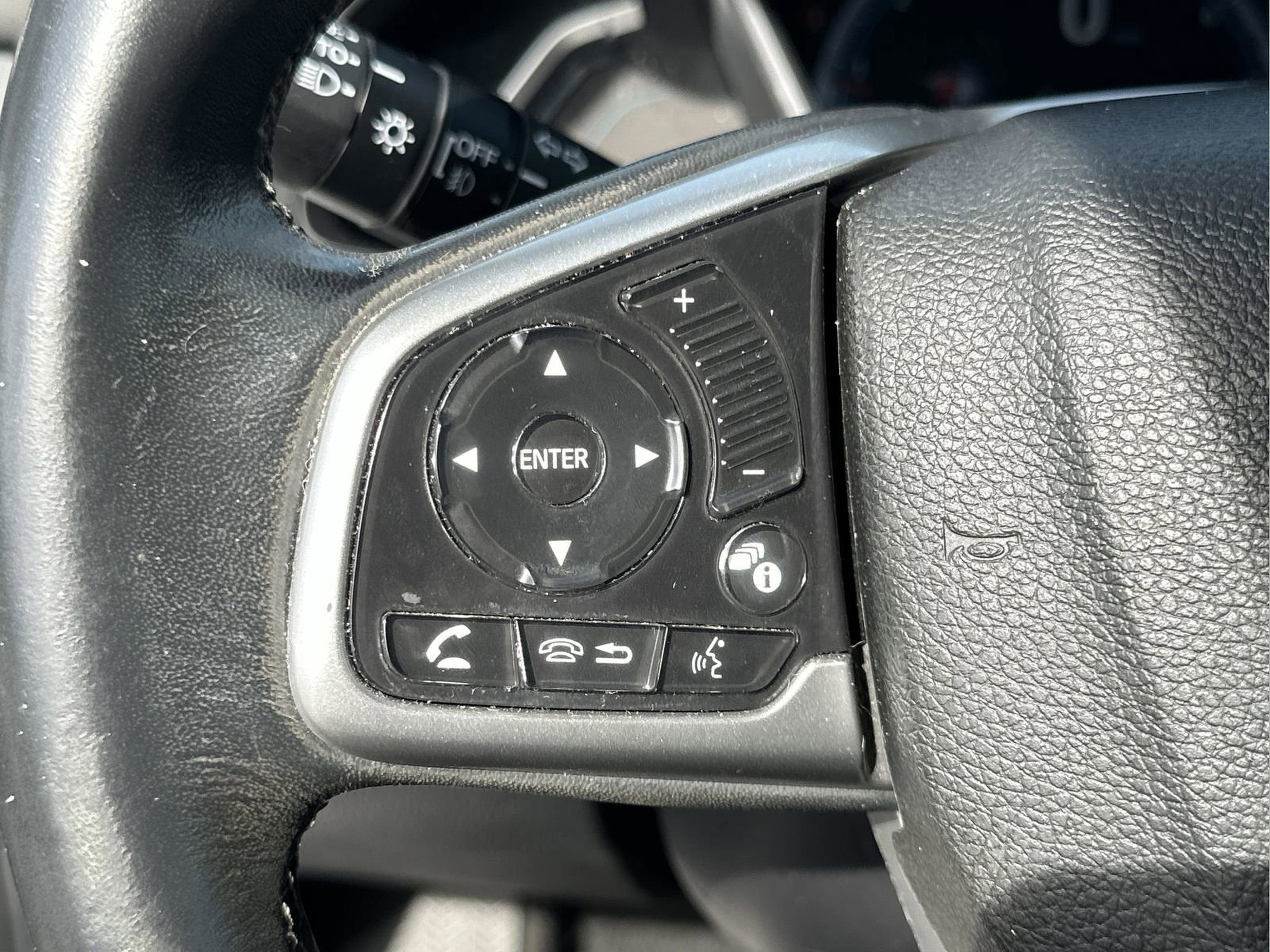 Used 2018 Honda Civic Touring image 13