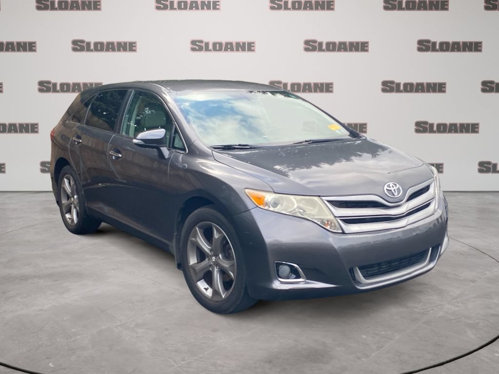 Used 2013 Toyota Venza XLE FWD image 2