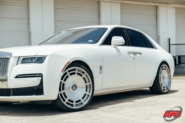 Used 2022 Rolls-Royce Ghost w/ Ghost Package image 36