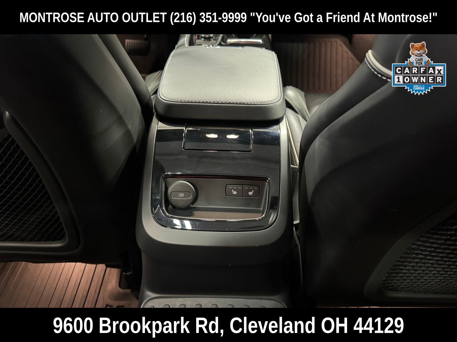 Used 2024 Volvo S60 T8 Ultimate w/ Climate Package image 37