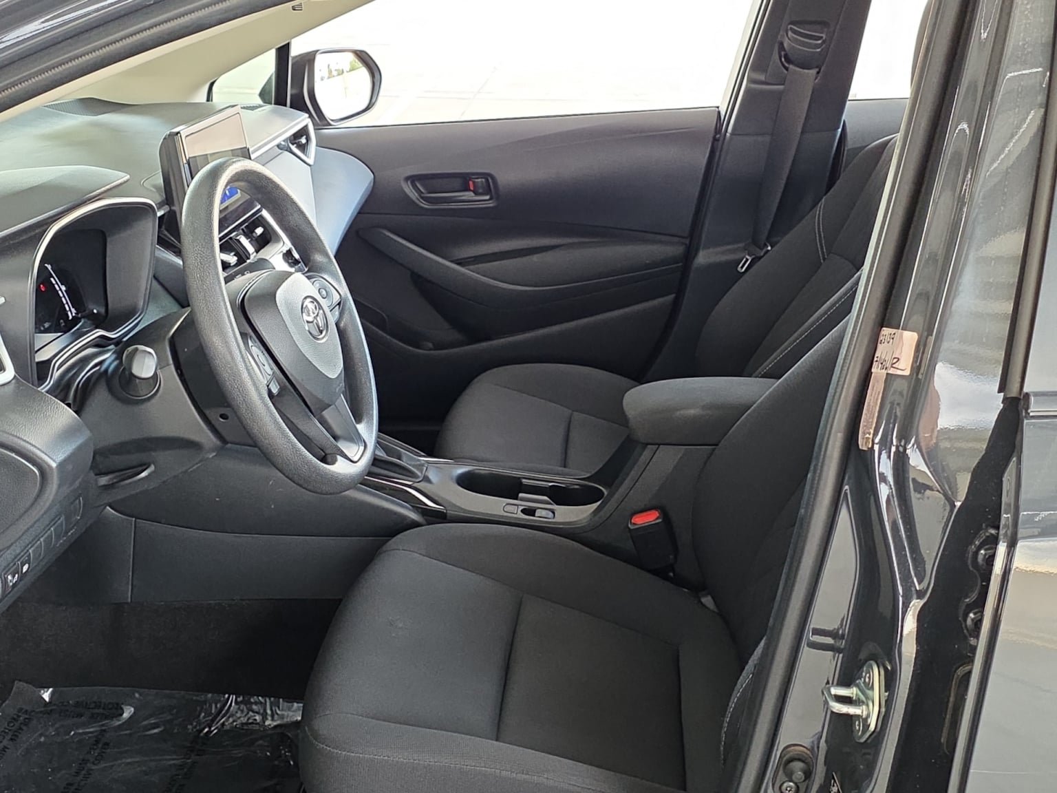 Used 2026 Toyota Corolla LE FWD image 14