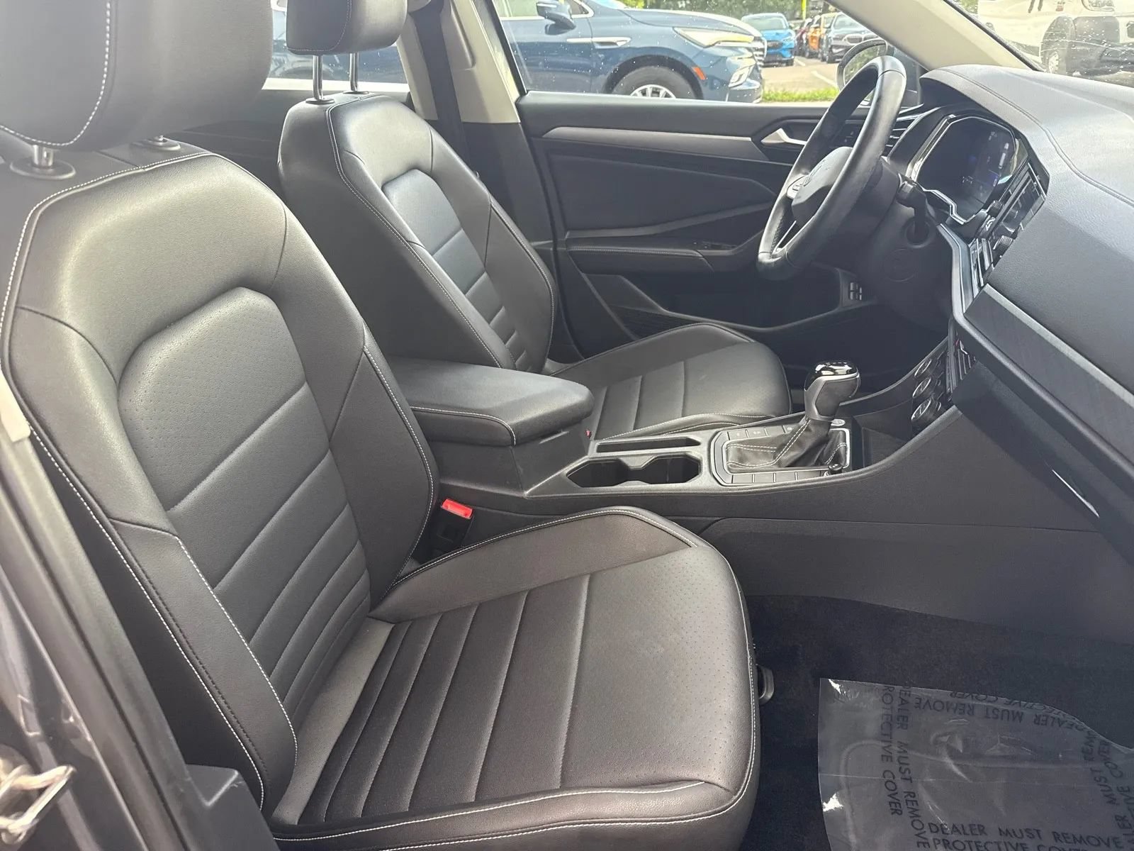Used 2022 Volkswagen Jetta SE FWD image 17