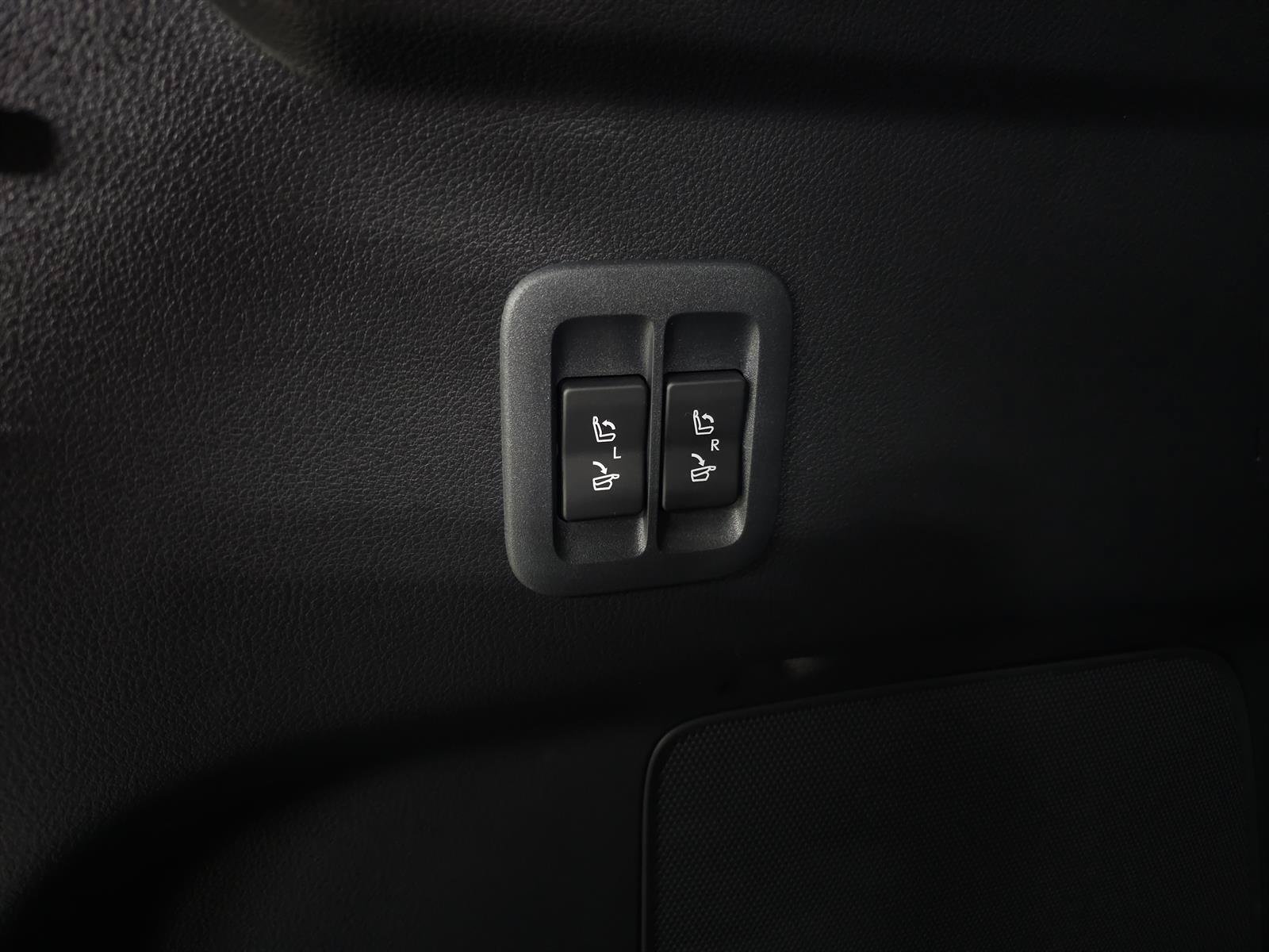 Used 2025 Lexus TX 350 AWD w/ Technology Package image 9