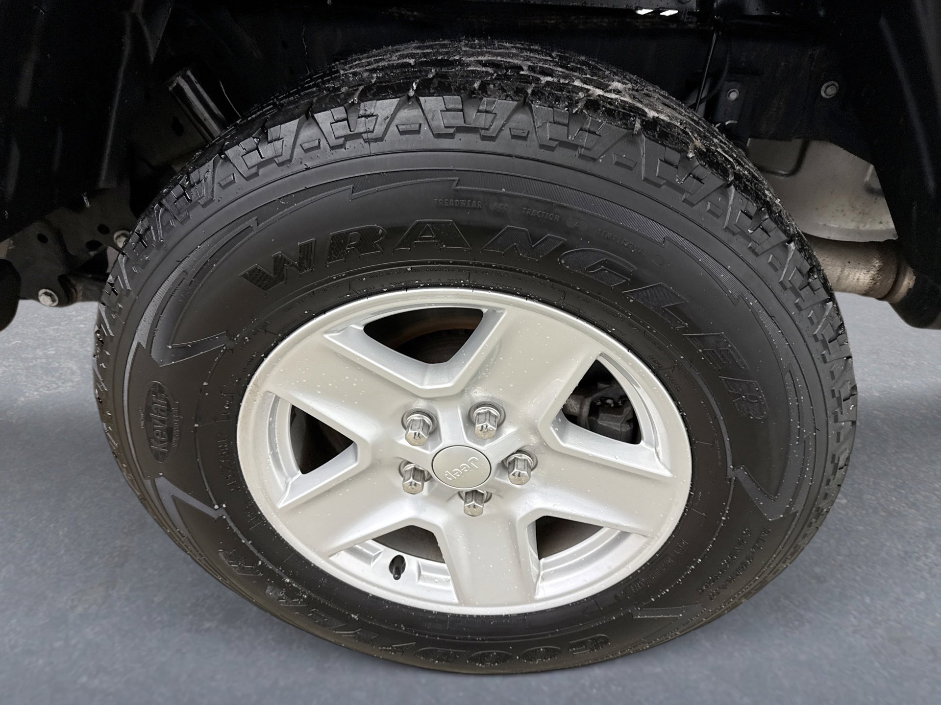 Used 2021 Jeep Gladiator Sport image 19