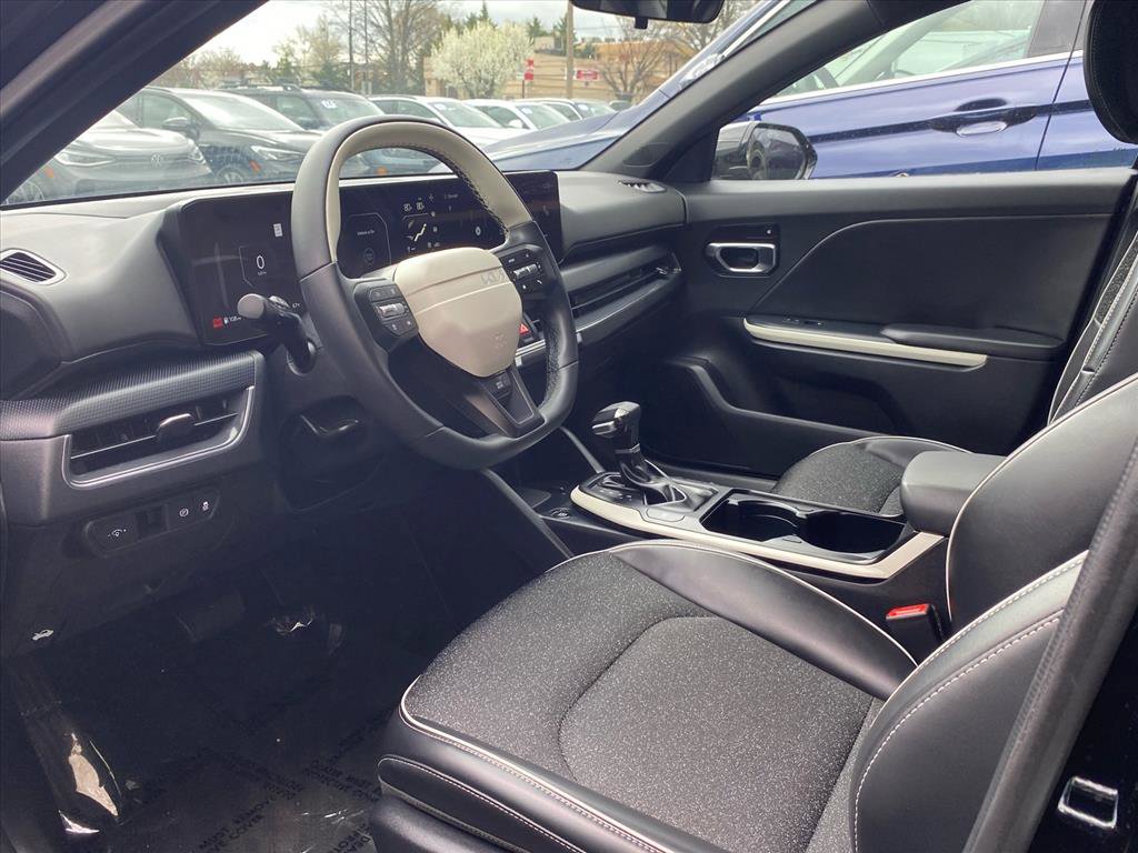 Used 2025 Kia K4 GT-Line image 10