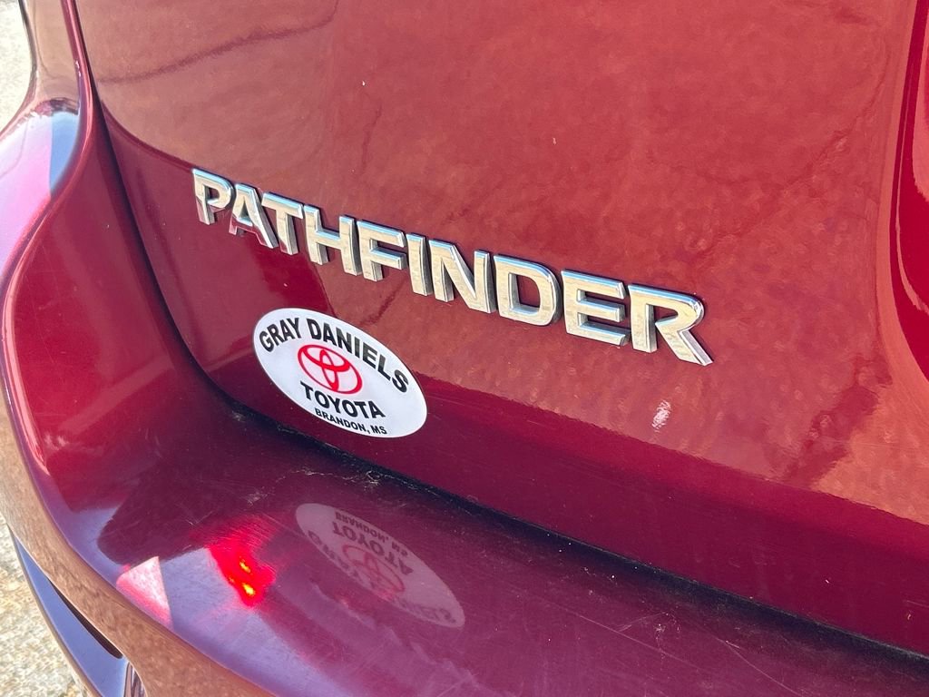 Used 2018 Nissan Pathfinder SV w/ SV All Weather Package image 37