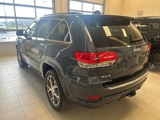 Used 2020 Jeep Grand Cherokee Overland AWD/4WD image 3