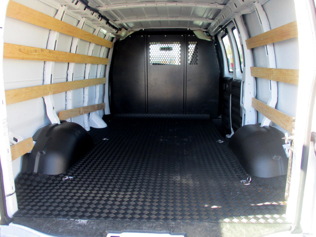 Used 2021 Chevrolet Express 2500 w/ Driver Convenience Package image 12