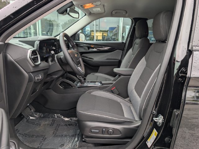 Used 2026 Chevrolet TrailBlazer LT w/ Convenience Package AWD/4WD image 15