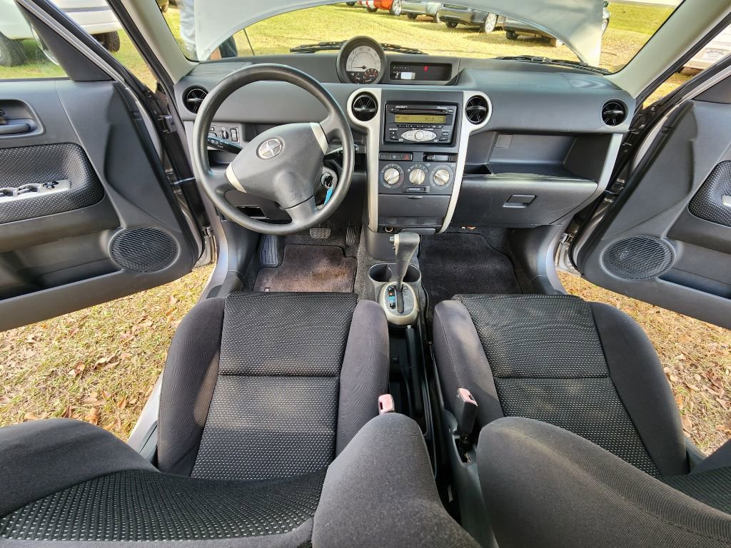 Used 2006 Scion xB image 9