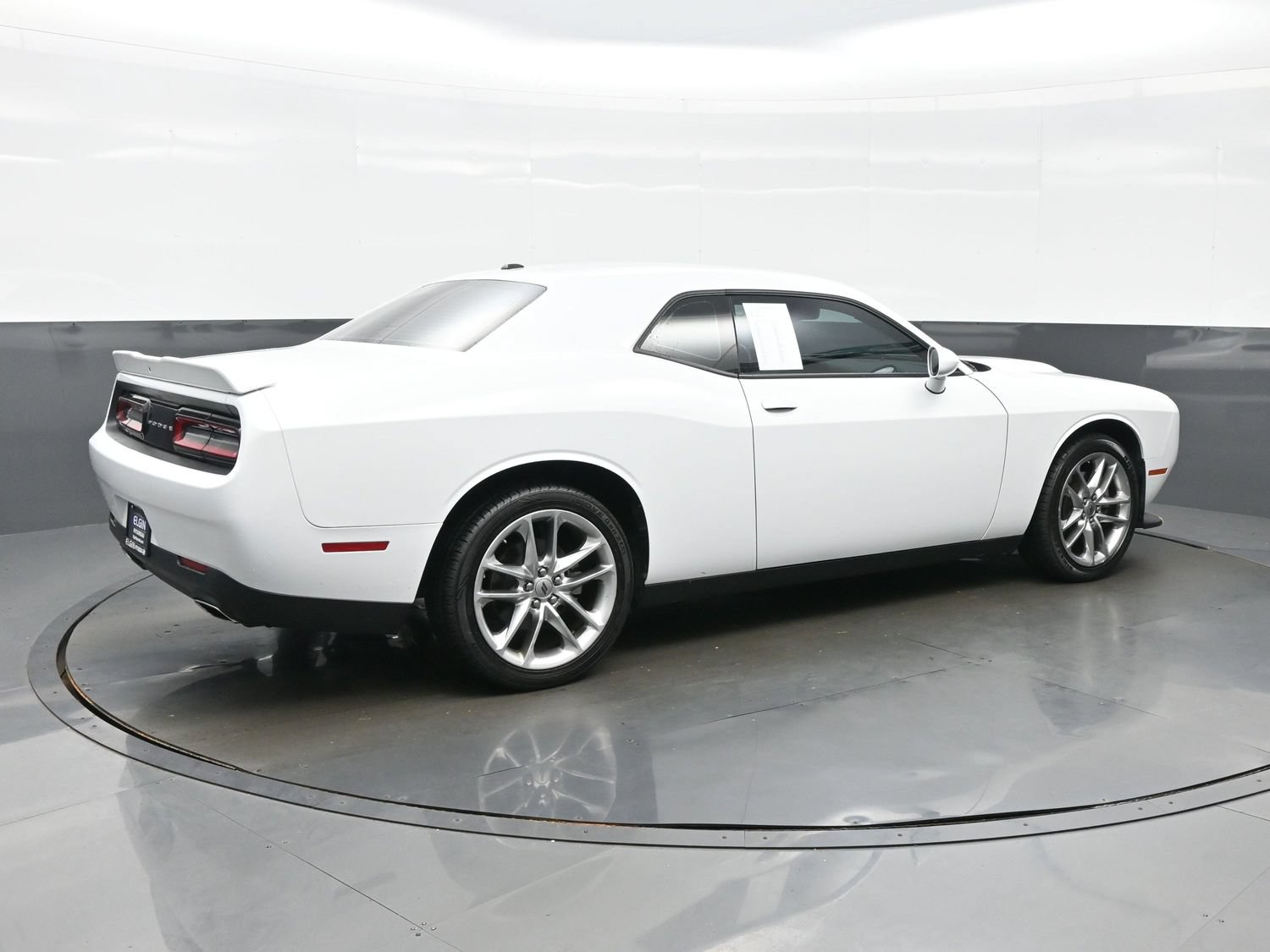 Used 2022 Dodge Challenger GT AWD/4WD image 6
