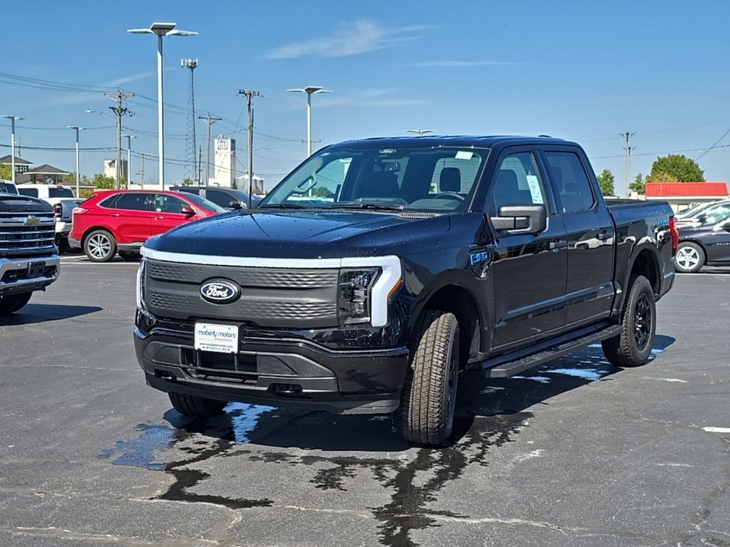 New 2025 Ford F150 Lightning XLT image 77