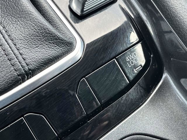 Used 2022 Jeep Compass Latitude image 32