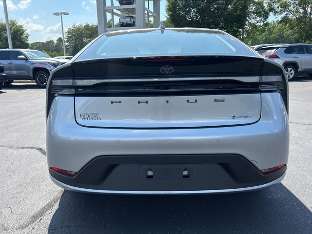 New 2025 Toyota Prius Plug-In Hybrid image 6