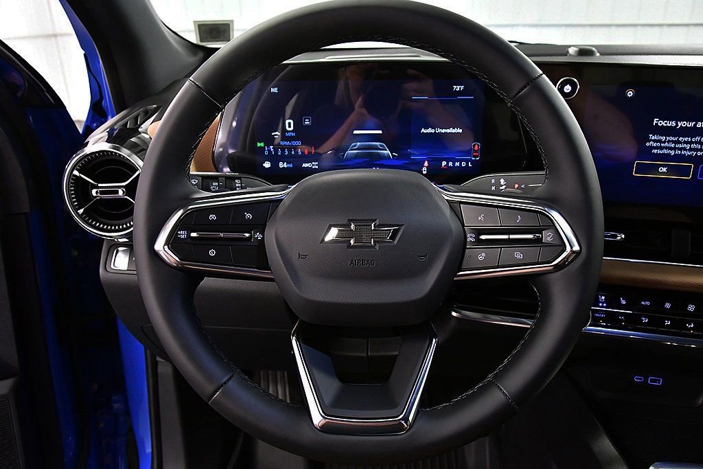 New 2026 Chevrolet Equinox ACTIV w/ Convenience Package III image 18