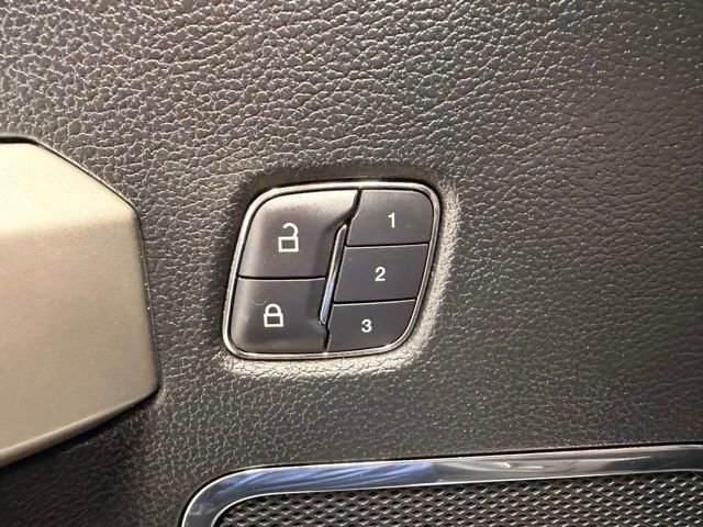 Used 2017 Ford F150 Lariat AWD/4WD image 25