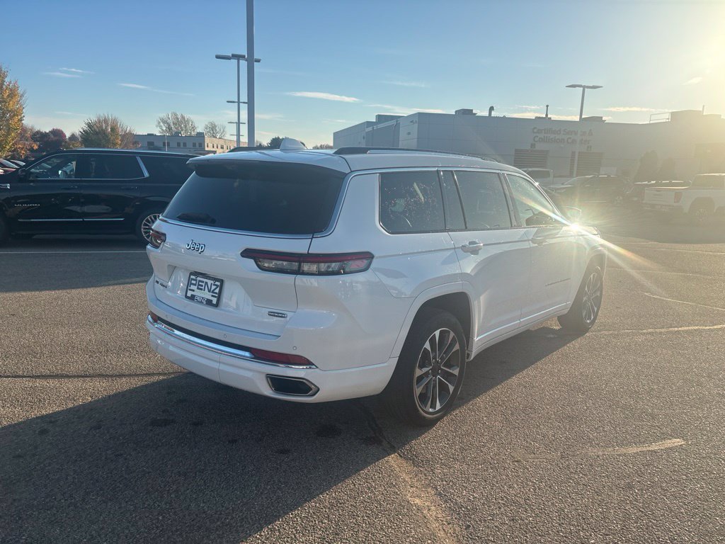 Used 2021 Jeep Grand Cherokee L Overland w/ Luxury Tech Group IV AWD/4WD image 5