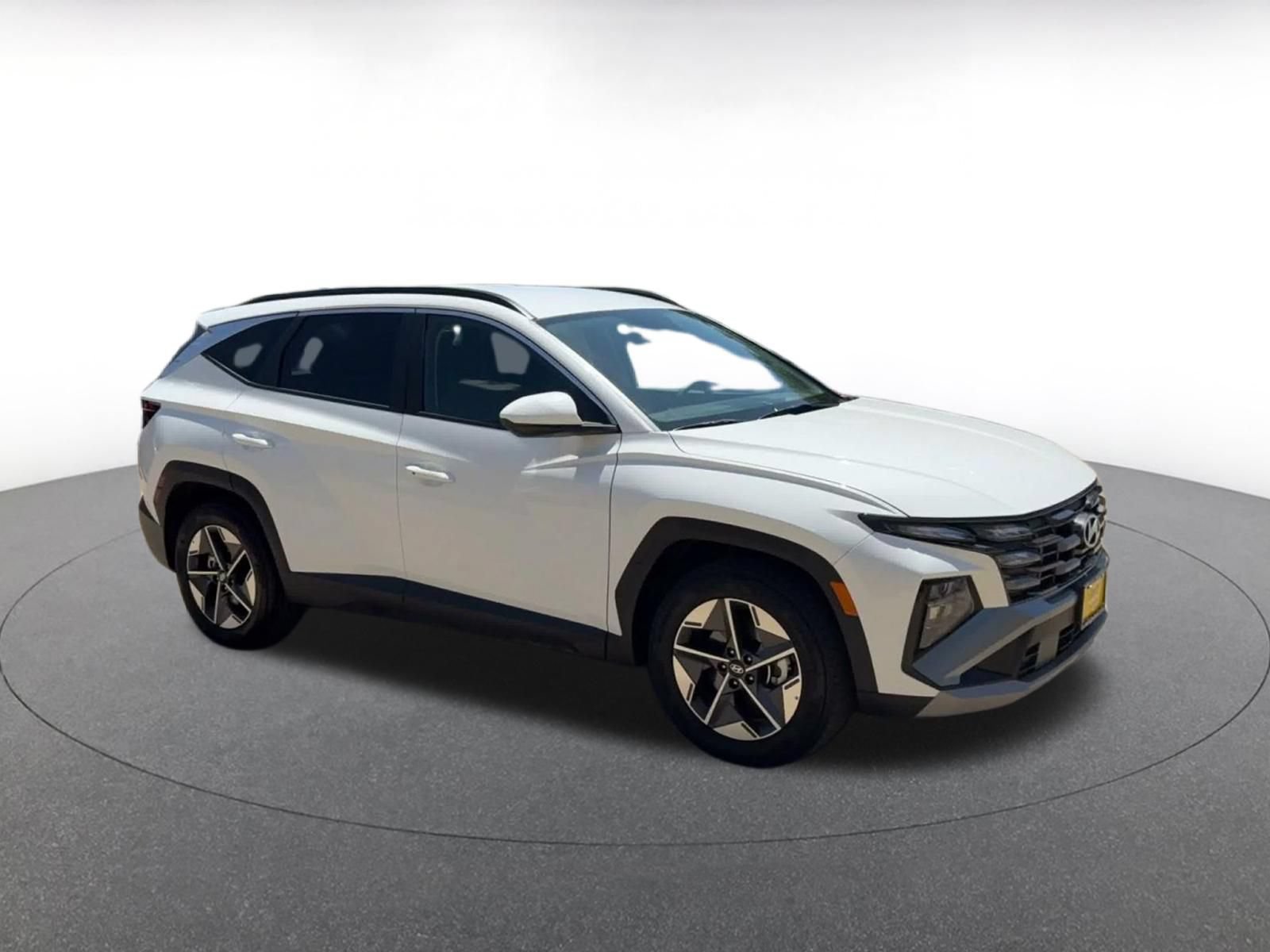 Used 2026 Hyundai Tucson SEL Plus FWD image 2