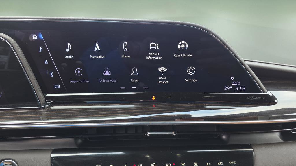 Used 2022 Cadillac Escalade ESV Premium Luxury image 38