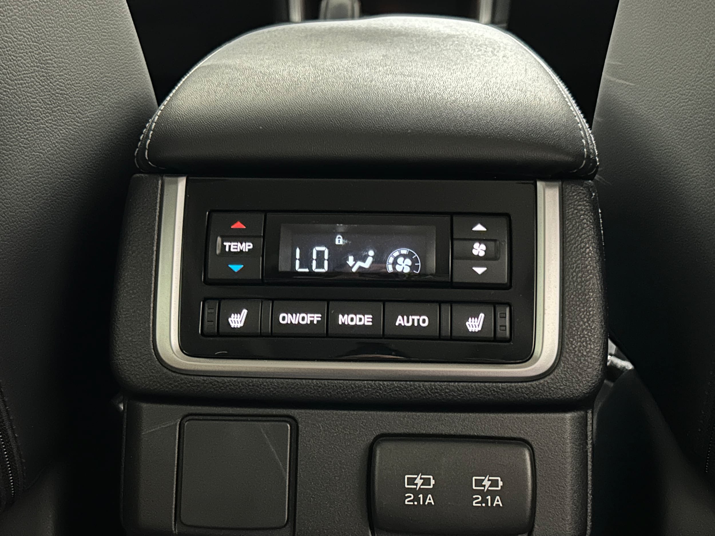 Used 2021 Subaru Ascent Limited AWD/4WD image 29