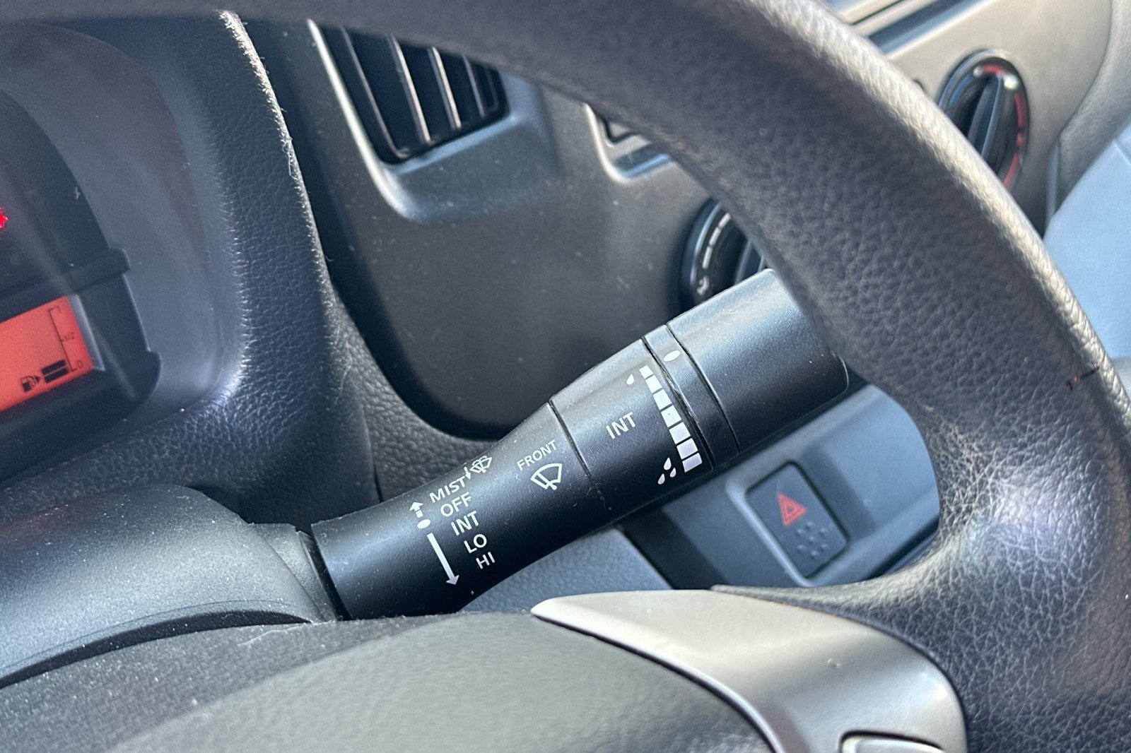 Used 2018 Nissan NV200 SV w/ Navigation Package image 36