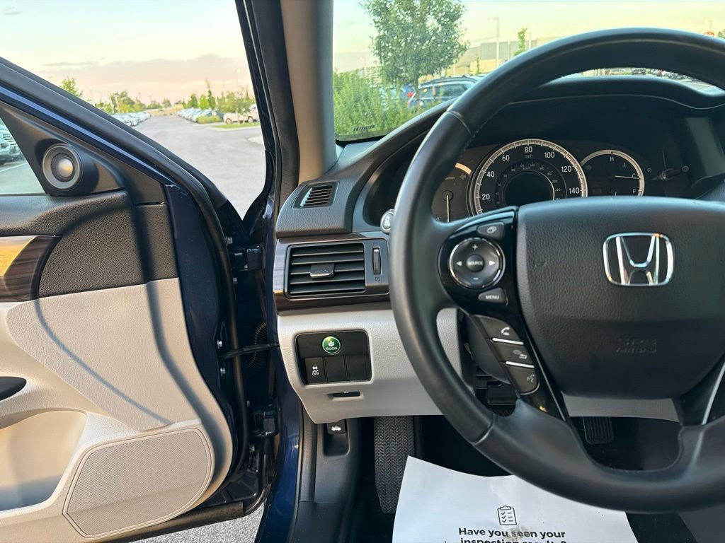 Used 2016 Honda Accord EX-L image 26
