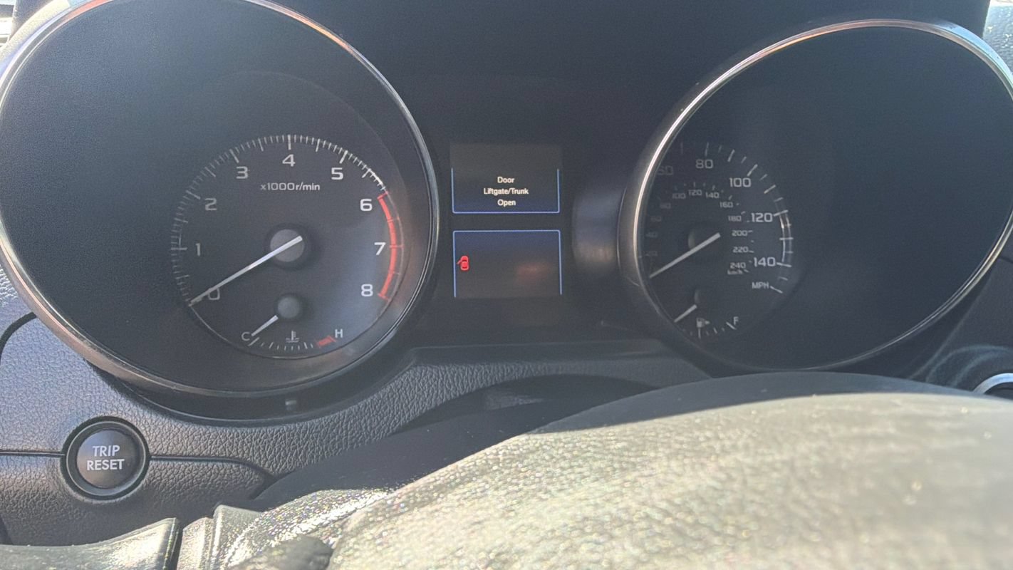 Used 2015 Subaru Legacy 2.5i Limited AWD/4WD image 14