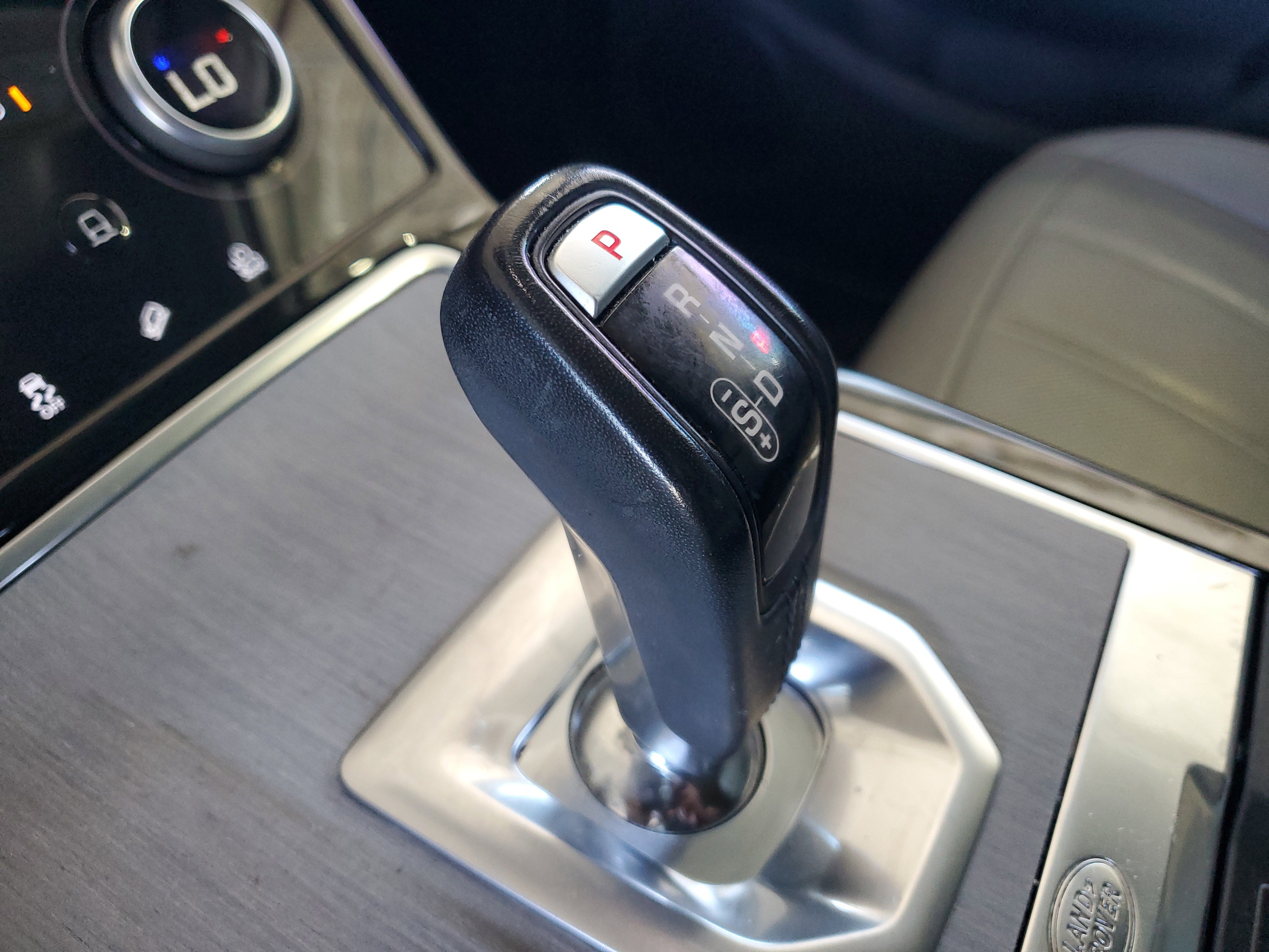 Used 2020 Land Rover Range Rover Evoque S AWD/4WD image 30