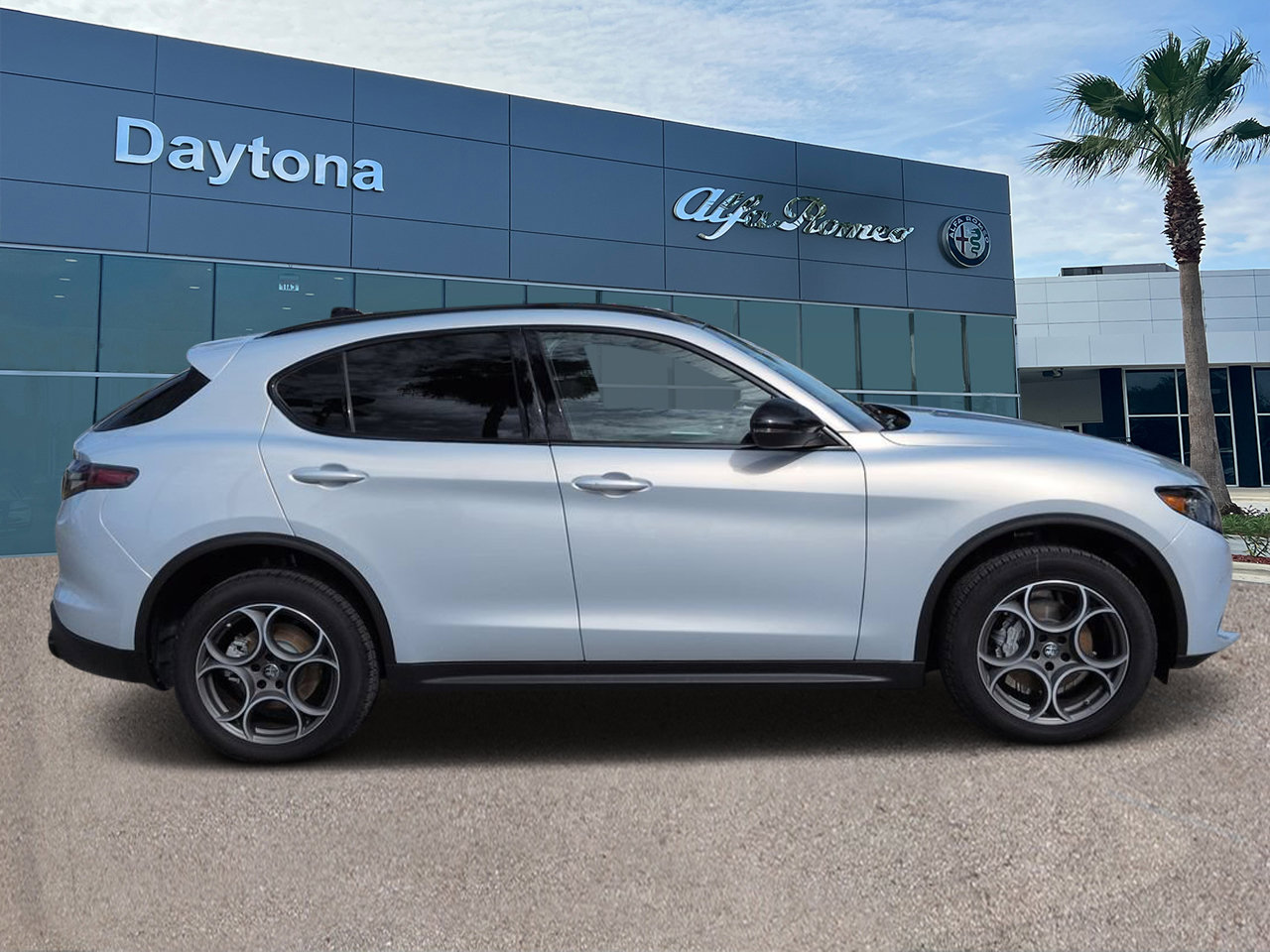 New 2026 Alfa Romeo Stelvio Sprint w/ Convenience Package AWD/4WD image 2