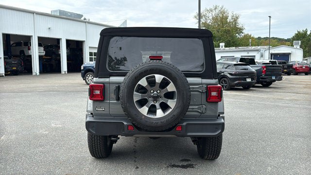 Certified 2022 Jeep Wrangler Unlimited Sahara w/ Cold Weather Group AWD/4WD image 7