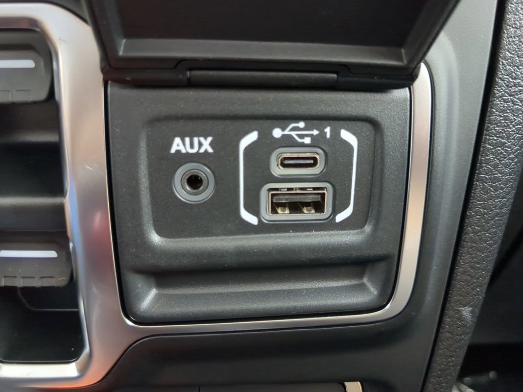 New 2025 Jeep Gladiator Rubicon image 7