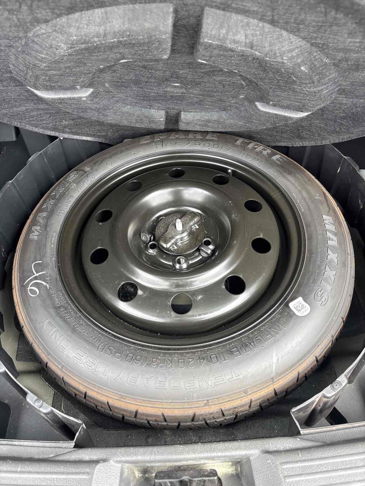 Used 2013 Ford Edge SEL image 15