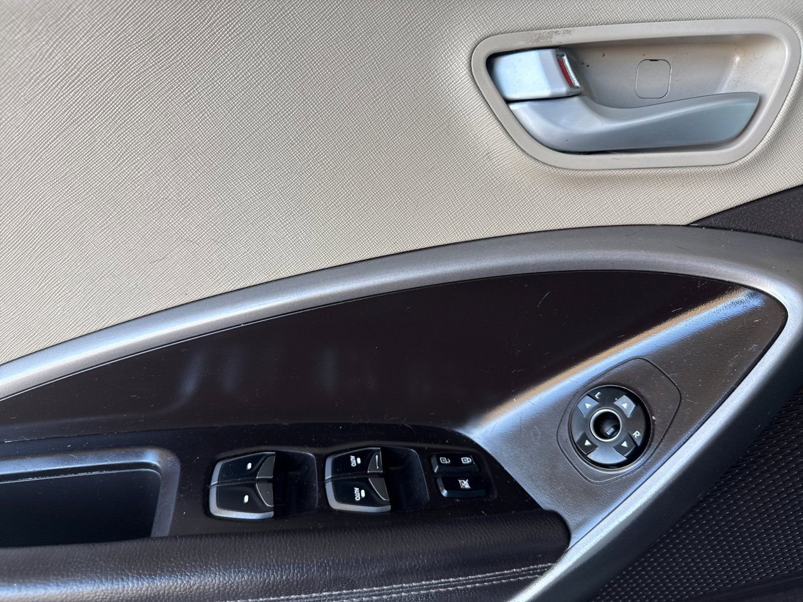 Used 2016 Hyundai Santa Fe Sport FWD image 10