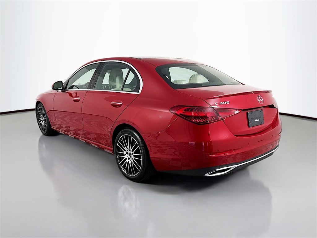Used 2025 Mercedes-Benz C 300 4MATIC Sedan image 3