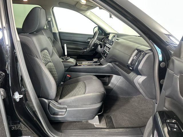 Used 2022 Nissan Pathfinder S image 29