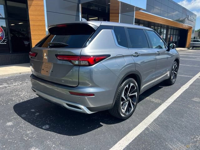 Used 2024 Mitsubishi Outlander SE FWD image 22