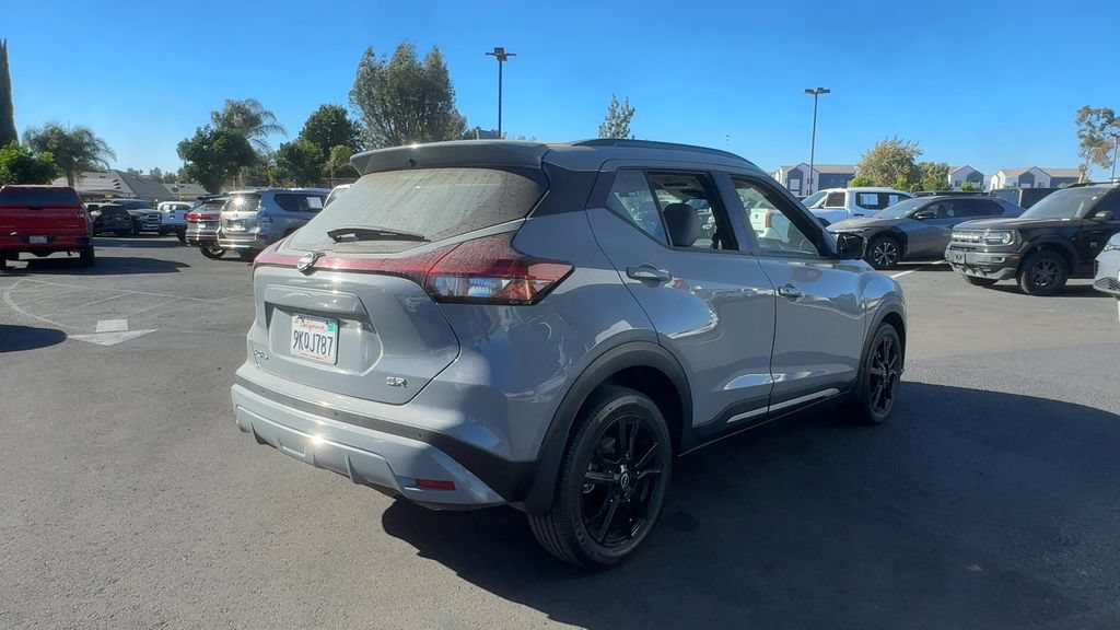 Used 2024 Nissan Kicks SR w/ SR Premium Package FWD image 6
