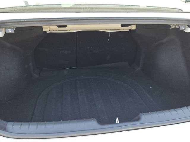 Used 2025 Hyundai Elantra SEL FWD image 13