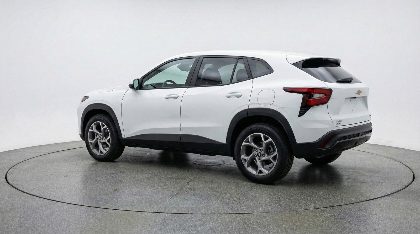 Used 2025 Chevrolet Trax LT image 6