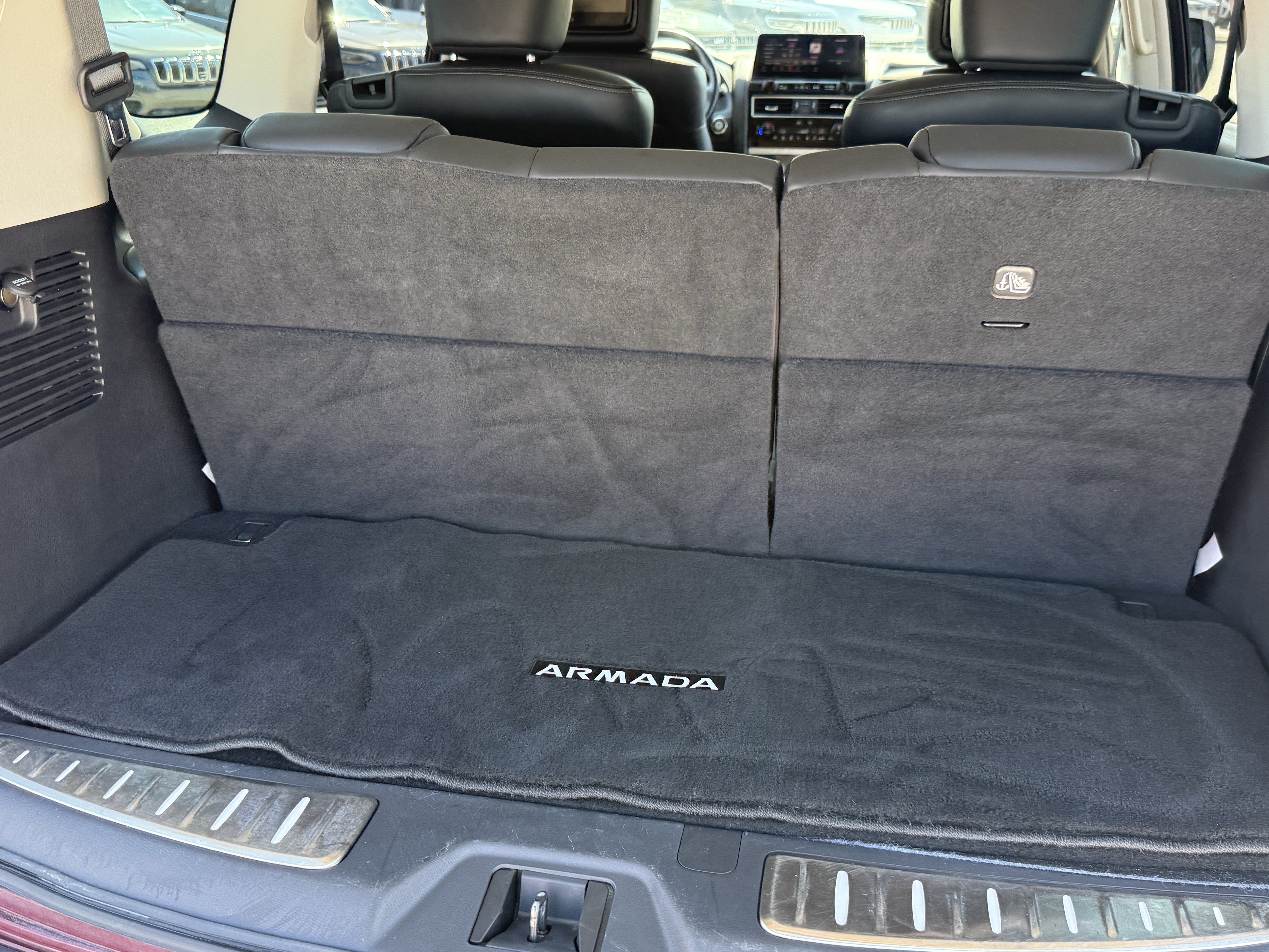 Used 2023 Nissan Armada Platinum w/ Captain's Chairs Package AWD/4WD image 35