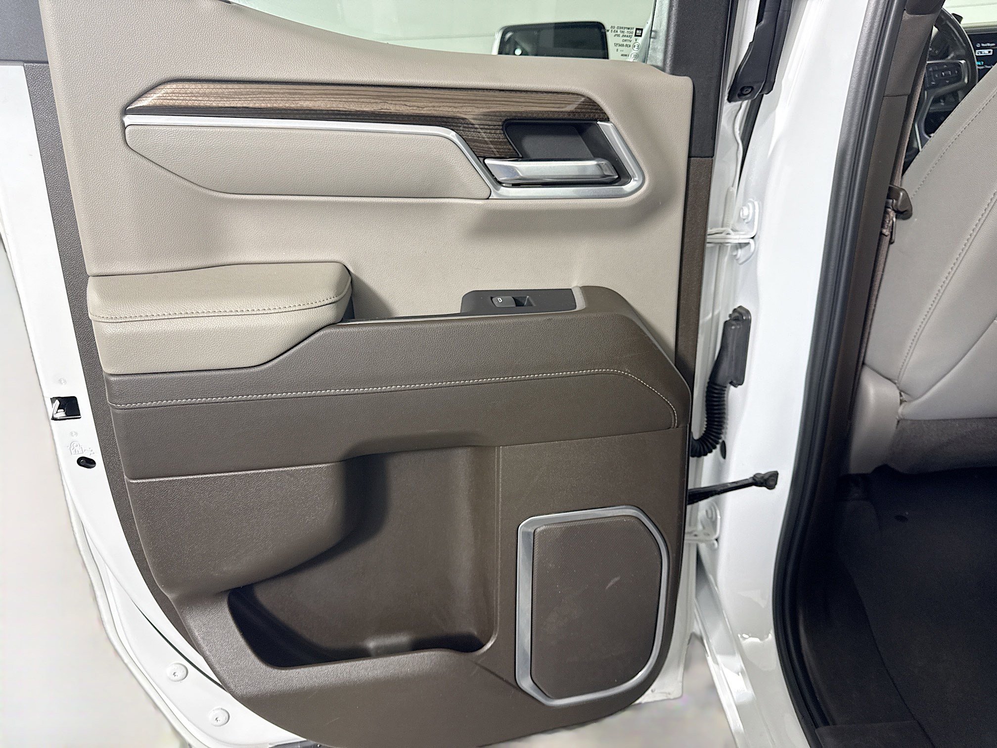 Used 2022 Chevrolet Silverado 1500 LT w/ Convenience Package II image 26