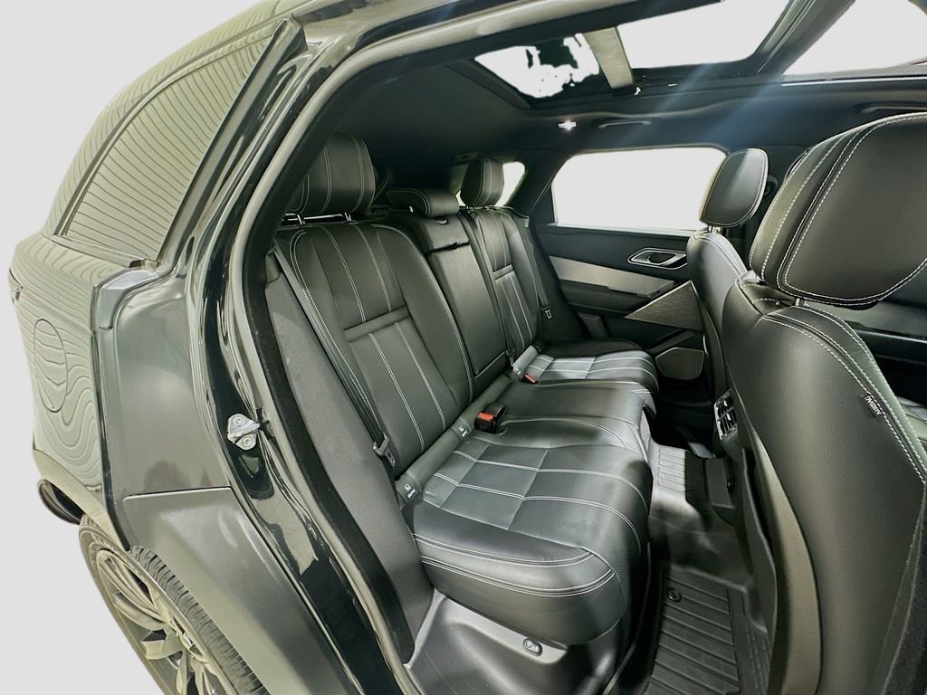 Used 2020 Land Rover Range Rover Velar R-Dynamic S image 28